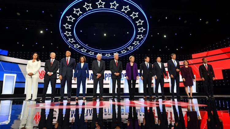 Les candidats à l'investiture démocrate pour l'élection américaine de 2020 avant un débat, à Westerville dans l'Ohio, le 15 octobre 2019 [Nicholas Kamm / AFP]