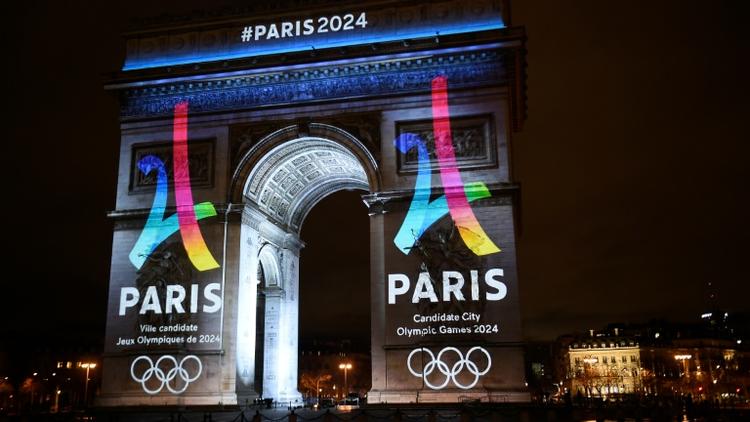 L'équipe de campagne de Paris-2024 présente mardi à Doha, comme ses rivales Los Angeles et Budapest, les points clés de son projet olympique [LIONEL BONAVENTURE / AFP/Archives]