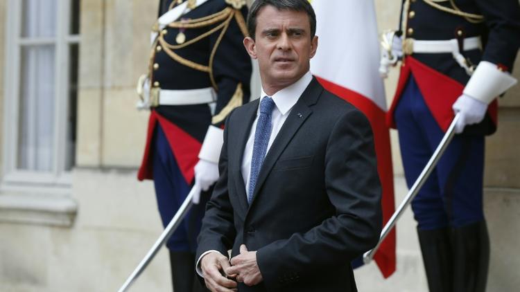 Le Premier ministre Manuel Valls, sur le perron de l'hôtel Matignon à Paris, le 22 avril 2016 [THOMAS SAMSON / AFP/Archives]