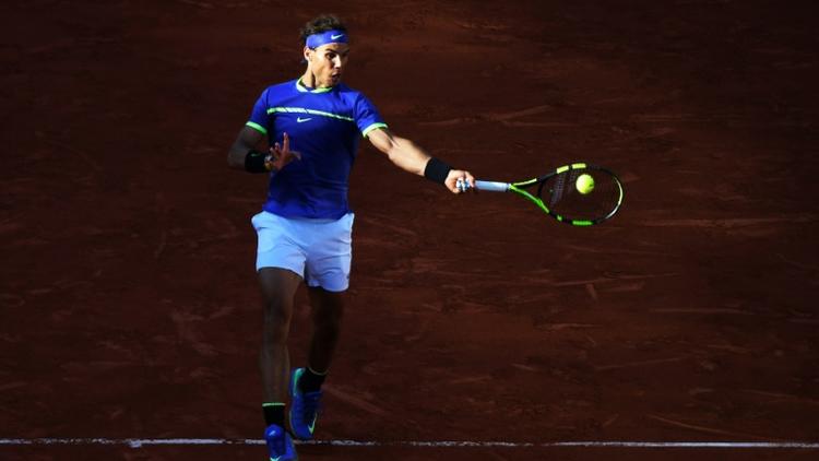 L'Espagnol Rafael Nadal face à l'Autrichien Dominic Thiem, en demi-finales de Roland-Garros, le 9 juin 2017 [FRANCOIS XAVIER MARIT / AFP]
