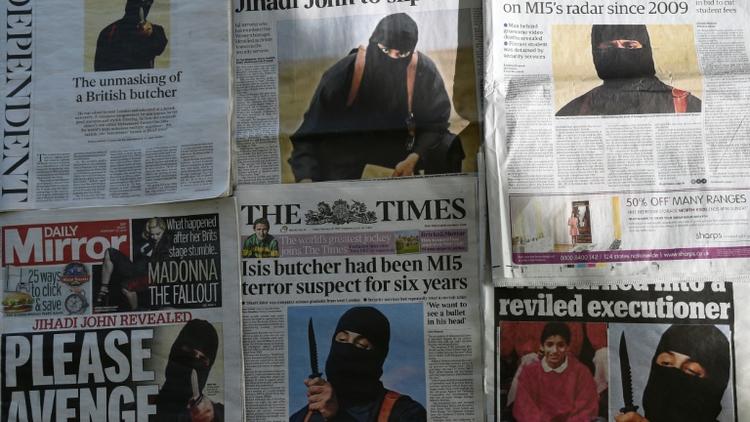 La «Une» des quotidiens britanniques en date du 27 février 2015 montrant «Jihadi John» [Daniel Sorabji / AFP]