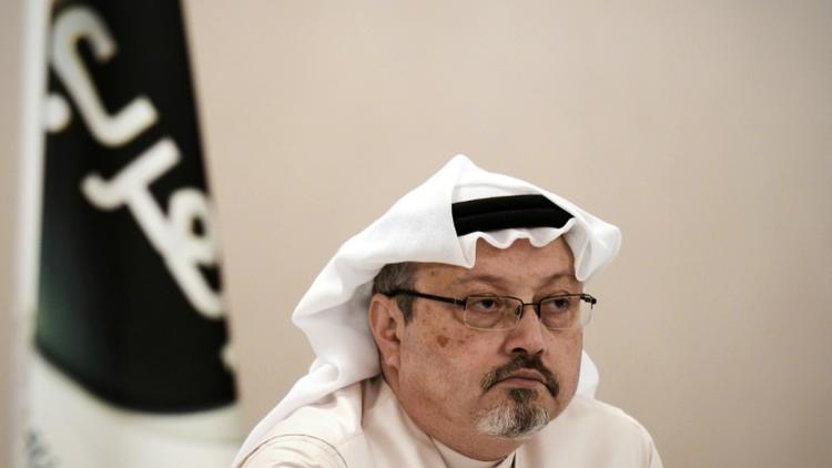 Le journaliste saoudien Jamal Khashoggi, le 15 décembre 2014 à Manama, à Bahreïn [MOHAMMED AL-SHAIKH / AFP/Archives]