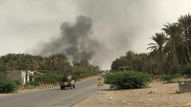 Des forces progouvernementales yéménites lors de combats contre les rebelles Houthis dans la région de Hodeida, au Yémen, le 19 juin 2018 [STRINGER / AFP/Archives]