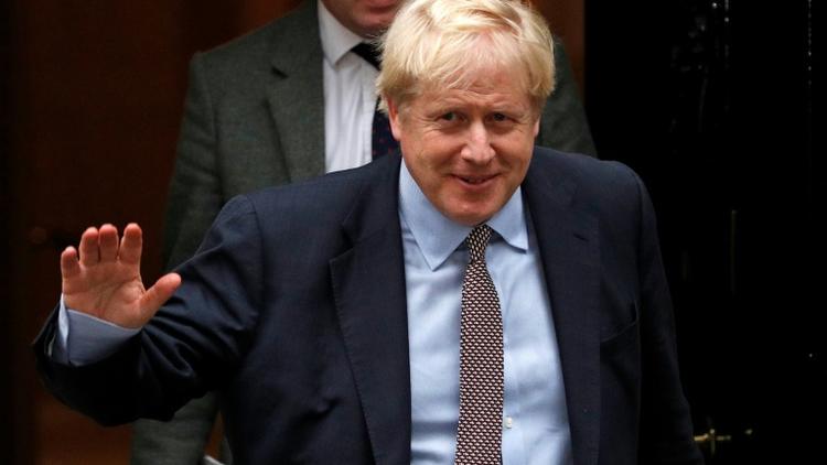 Le Premier ministre britannique Boris Johnson sort du 10 Downing Street, le 24 octobre 2019 à Londres [Adrian DENNIS / AFP]