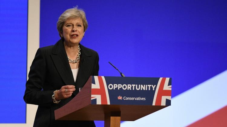 La Première ministre britannique Theresa May prononce un discours en clôture du congrès des Tories, le 3 octobre 2018 à Birmingham  [Oli SCARFF / AFP]