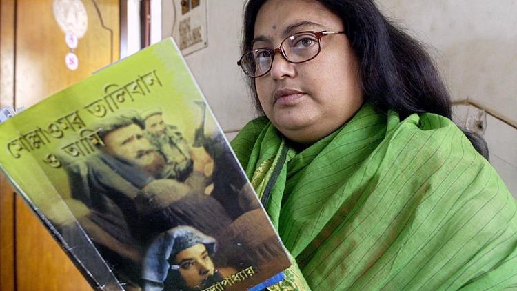 L'écrivaine indienne assassinée, Sushmita Banerjee, le 6 mars 2003 à Calcutta  [Deshakalyan Chowdhury / AFP/Archives]