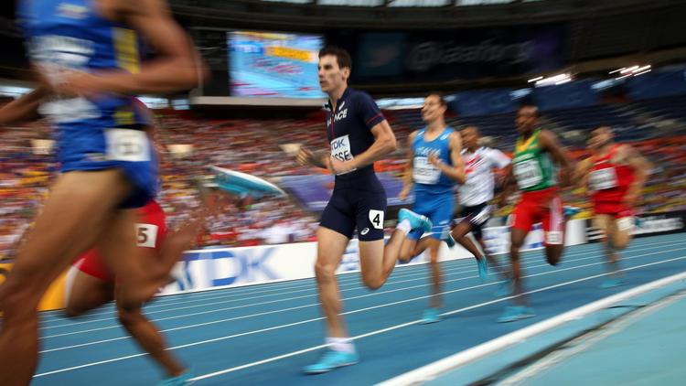 Pierre-Ambroise Bosse (c) dans sa demi-finale du 800 m des Mondiaux d'athlétisme le 11 août 2013 à Moscou  [FRANCK FIFE / AFP Photo]
