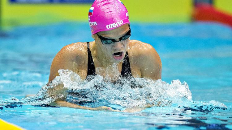 La nageuse russe Yulia Efimova lors des qualifications du 200m brasse des Championnats d'Europe de natation en petit bassin d'Herning (Danemark), le 13 décembre 2013 [Henning Bagger / Scanpix Denmark/AFP/Archives]
