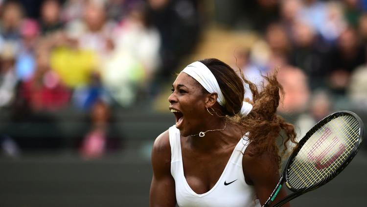 Serena Williams lors de son match contre Alize Cornet à le 28 juillet 2014 [Carl Court / AFP]