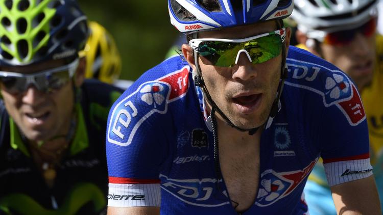Le Français Thibaut Pinot (FDJ.fr) lors de la 16e étape du Tour de France, devant Alejandro Valverde (g) et le maillot jaune Vincenzo Nibali (d), le 22 juillet 2014 [Lionel Bonaventure / AFP]