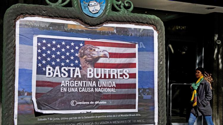 A Buenos Aires, une affiche dénonçant les "fonds vautour" le 18 juin 2014  [Alejandro Pagni / AFP]