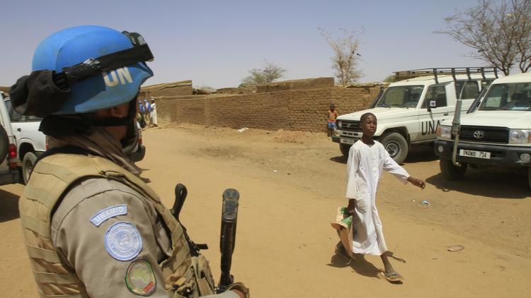 Un Casque bleu au Darfour [Ashraf Shazly / AFP/Archives]