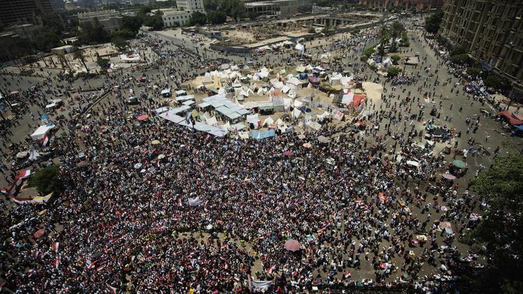 Des manifestants égyptiens réunis place Tahrir au Caire, le 30 juin 2013 [Gianluigi Guercia / AFP]