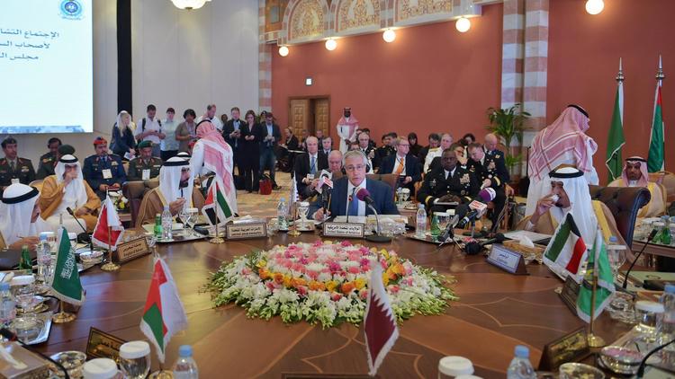 Le secrétaire d'Etat américain à la Défense Chuck Hagel (c) s'exprime lors d'une réunion avec les ministres de la Défense du Conseil de coopération du Golfe, el 14 mai 2014 à Jeddah, en Arabie Saoudite [Mandel Ngan / Pool/AFP]