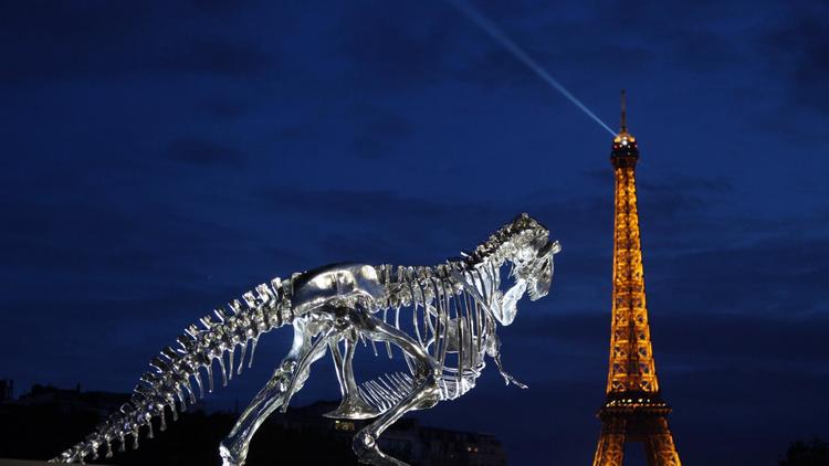 La viande de tyrannosaure est proposée en édition limitée dans un restaurant parisien.