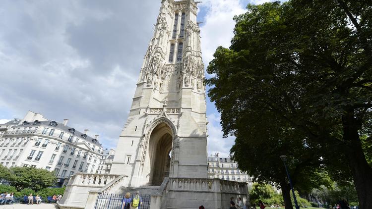 La tour Saint-Jacques, à Paris, le 8 août 2013 [Miguel Medina / AFP]