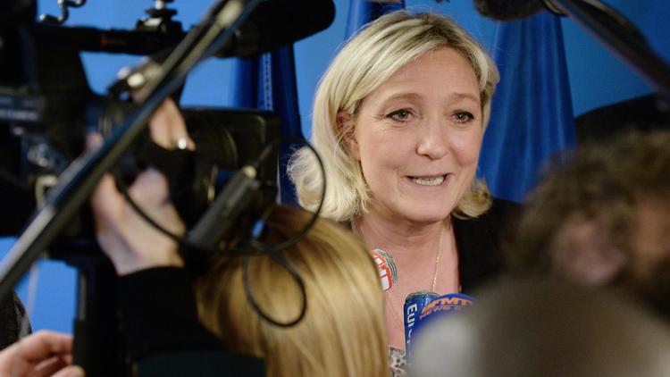 La présidente du Front national Marine Le Pen s'adresse à la presse au siège du parti à Nanterre, le 25 mars 2014 [Pierre Andrieu / AFP/Archives]