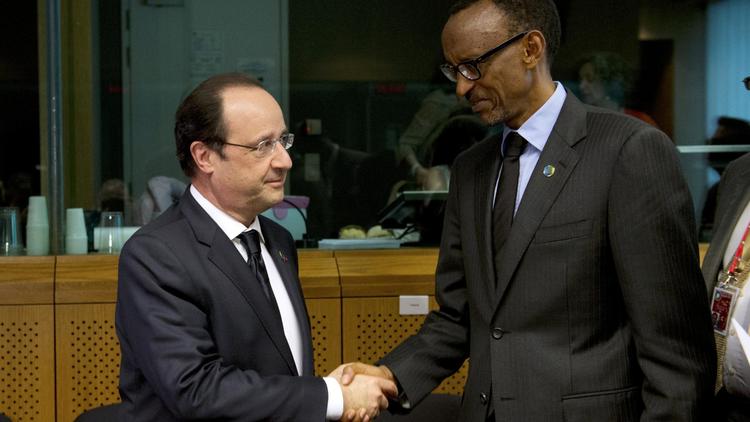 Le président François Hollande et le président rwandais Paul Kagamé le 2 avril 2014 à Bruxelles  [Alain Jocard / POOL/AFP]