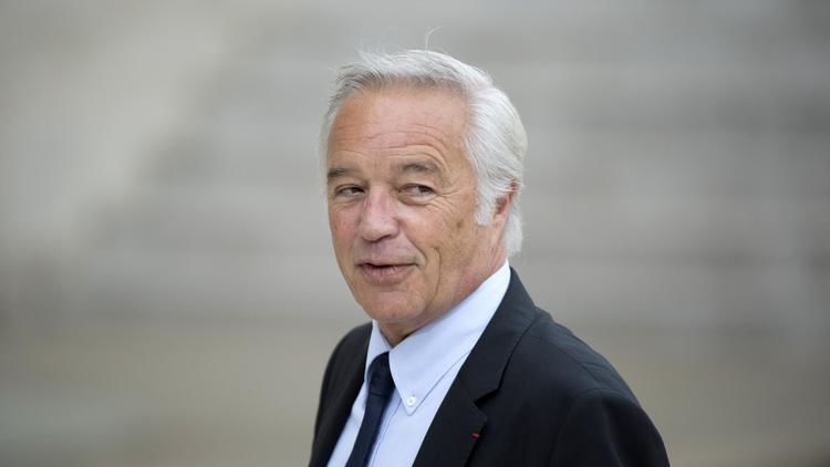Le ministre du Travail François Rebsamen arrive pour une réunion du cabinet le 4 avril 2014 au Palais de l'Elysee à Paris [Alain Jocard / AFP/Archives]