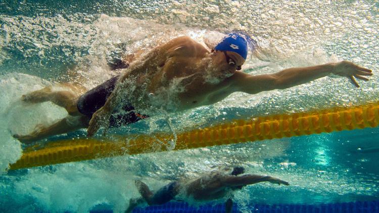 Le nageur Yannick Agnel, durant sa finale du 200m nage libre aux championnats de France de natation, le 10 avril 2014 à Chartres [ / AFP]