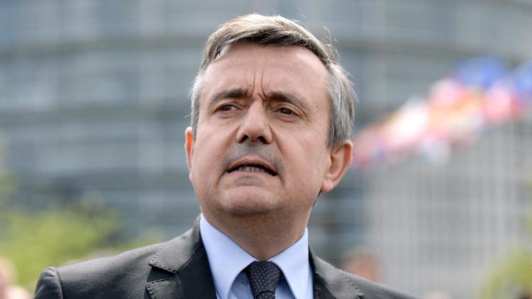 Yves Jego, président par intérim de l'UDI, s'exprime le 14 avril 2014 à Strasbourg [Patrick Hertzog / AFP]