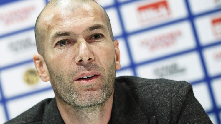 Zinedine Zidane lors d'une conférence de presse, le 4 mars 2014 à Berne [Michael Buholzer / AFP/Archives]
