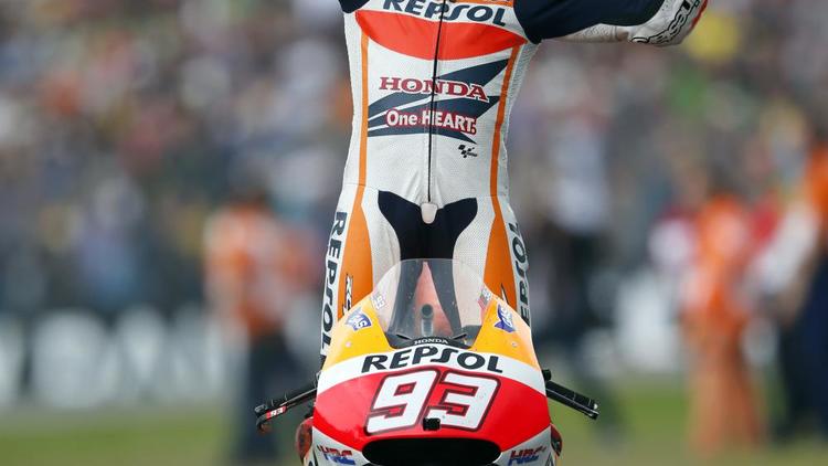 Le pilote espagnol de Honda Marc Marquez fête sa victoire au Grand Prix d'Assen aux Pays-Bas, le 28 juin 2014 [ / ANP/AFP]