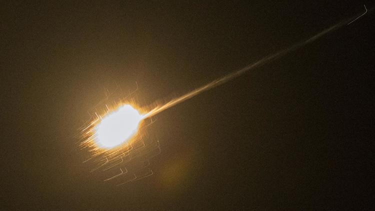 Un missile israelien lancé du système de défense antimissile Iron Dome pour intercepter les tirs venus de Gaza, le 7 juillet 2014 [Jack Guez / AFP]