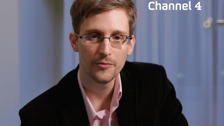 Portrait de l'ex collaborateur du renseignement américain Edward Snowden, datant du 24 décembre 2013 à partir d'une capture d'écran sur la chaîne de télévision Channel 4 [Channel4 / AFP/Archives]