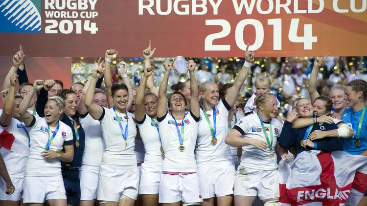 Les Anglaises, sacrées championnes du monde de rugby, le 17 août 2014 à Paris [Alain Jocard / AFP]