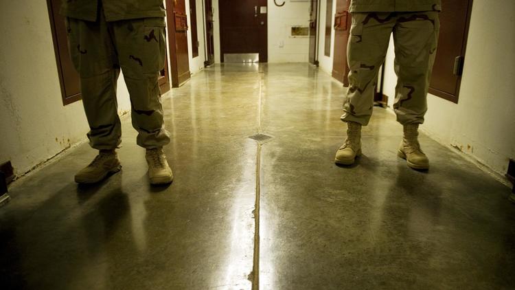 Des soldats américains sur la base de Guantanamo, à Cuba, le 19 janvier 2012 [Jim Watson / AFP/Archives]