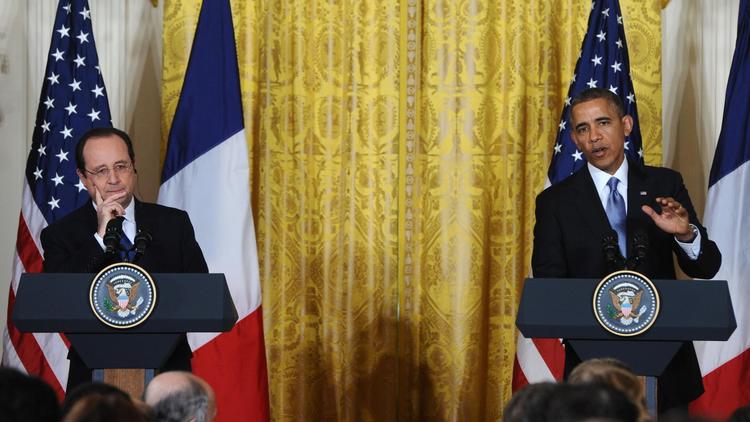 Les présidents français François Hollande et américain Barack Obama (d) à la Maison Blanche à Washington  [Jewel Samad / AFP]