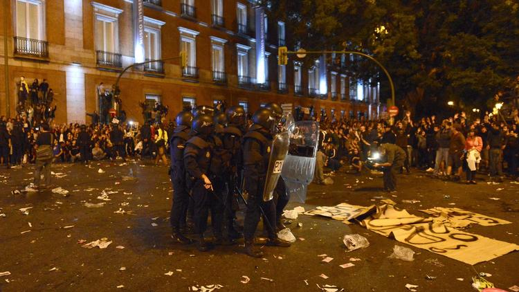 Affrontements entre policiers et manifestants le 25 septembre 2012 à Madrid [Pierre-Philippe Marcou / AFP]