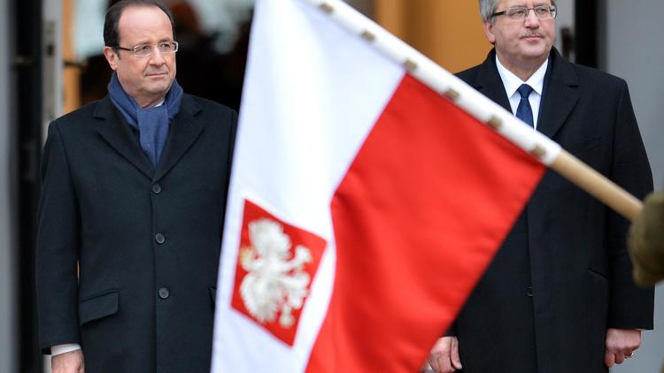 Le président français François Hollande et son homologue polonais Bronislaw Komorowski, le 16 novembre 2012 à Varsovie [Janek Skarzynski / AFP]