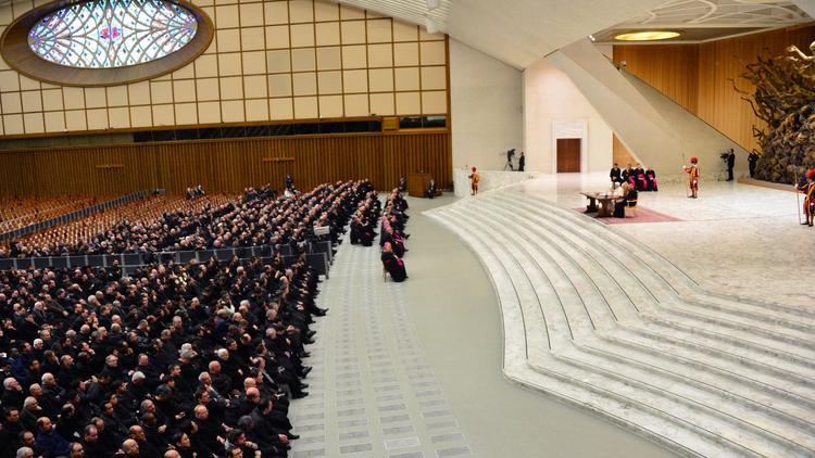 Le pape Benoît XVI intervient le 14 février 2013 devant un millier de prêtres [Gabriel Bouys / AFP]
