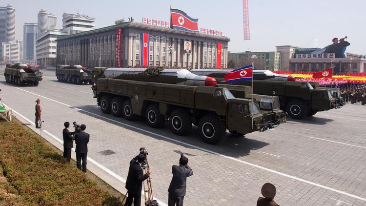 Des missiles Musudan sont présentés lors d'une parade militaire à Pyongyang, le 15 avril 2012 [Ed Jones / AFP/Archives]
