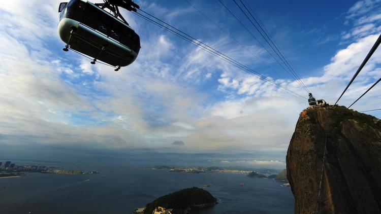 Le téléphérique du Pain de Sucre, à Rio, photographié le 24 octobre 2012 [Antonio Scorza / AFP]