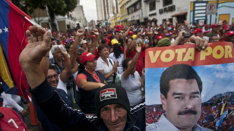 ManifesTation des partisans de Nicolas Maduro le 17 avril 2013 à Miranda [Geraldo Caso / AFP]