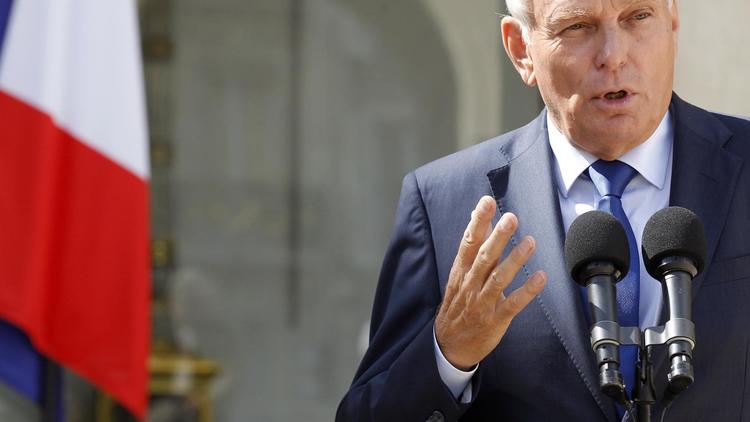 Jean-Marc Ayrault a jugé mardi, devant les ambassadeurs français réunis à Paris, "indispensable" une "réflexion sur la manière de moduler la présence de la France dans les pays tiers", dans un contexte d'économies budgétaires.[AFP]