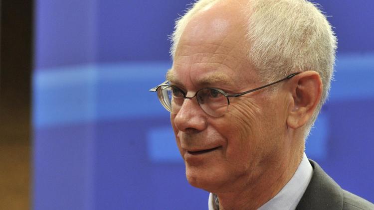 Les dirigeants européens, dont la président de l'Union européenne Herman Van Rompuy attendu mercredi à Paris, ont multiplié les déclarations rassurantes, à la veille d'une réunion très attendue de la Banque centrale européenne (BCE).[AFP]