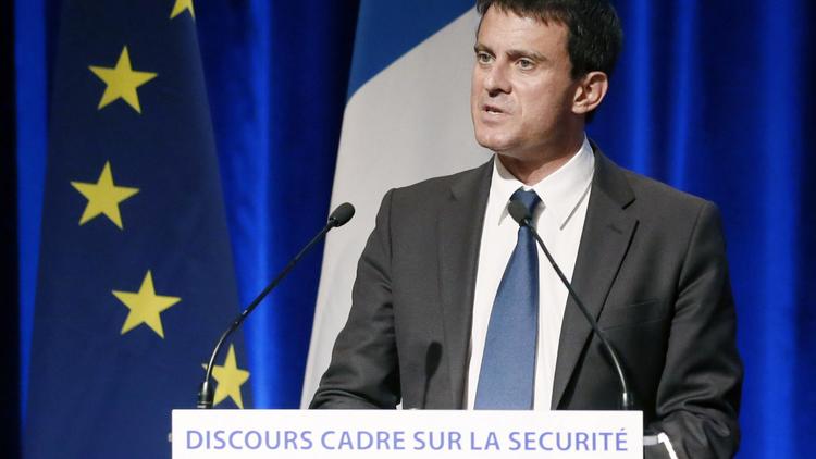 Manuel Valls à Paris, le 19 septembre 2012 [Patrick Kovarik / AFP]