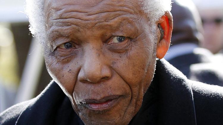 Nelson Mandela le 17 juin 2010 à Sandton [Siphiwe Sibeko / Pool/AFP/Archives]