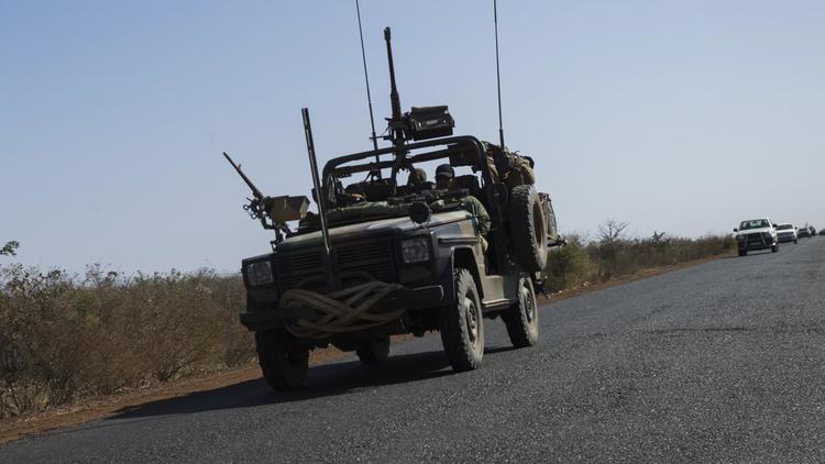 Des soldats français en patrouille près de Markala, au Mali, le 18 janvier 2013 [Fred Dufour / AFP]