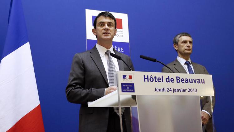 Manuel Valls présente le bilan annuel des accidents de la route, le 24 janvier 2013 à l'Hôtel de Beauvau à Paris [Jacques Demarthon / AFP]