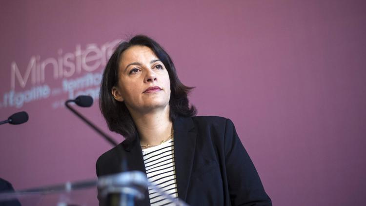 La ministre du Logement, Cécile Duflot, lors d'une conférence de presse sur la prévention des incendies, le 2 avril 2013 à Paris [Fred Dufour / AFP]