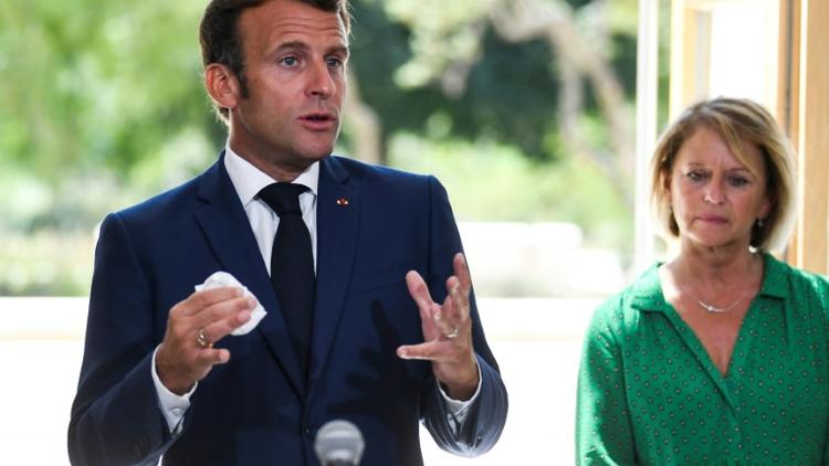 Emmanuel Macron le 4 août 2020 à Toulon [CHRISTOPHE SIMON / POOL/AFP]