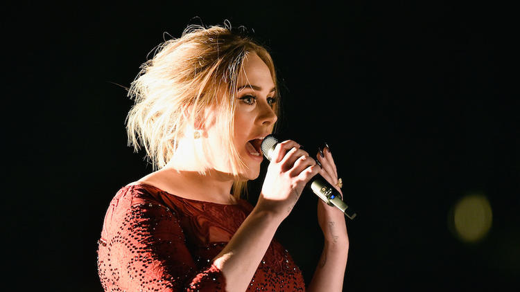 Nommée dans quatre catégories, combien de Brit Awards Adele va-t-elle remporter ce soir ?
