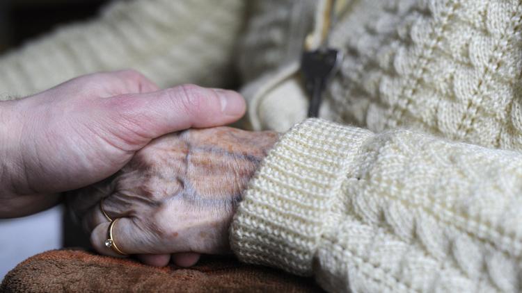 Les malades d'Alzheimer craignent d'être un poids pour leurs proches
