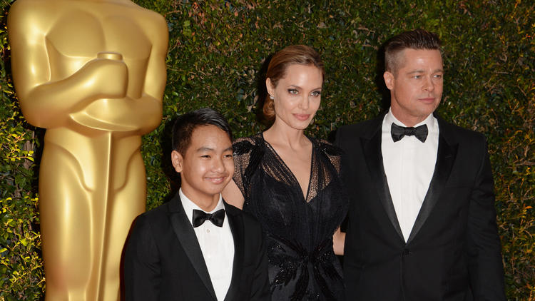 Angelina Jolie serait-elle prête à utiliser son fils Maddox contre son ex Brad Pitt ?