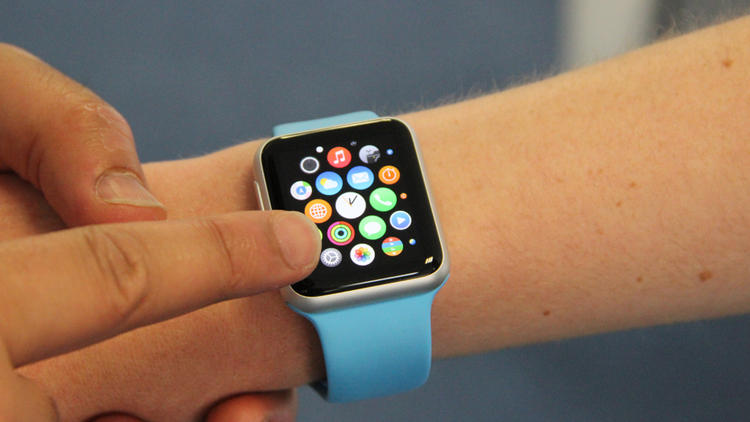 L'Apple Watch peut être inversée pour convenir à ceux qui préfèrent porter leur montre à droite.